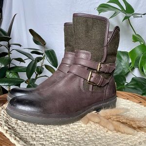 UGG || Simmens Waterproof Leather and Wool Boots